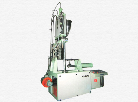 Vertical Screw Type Plastic Moulding Machine